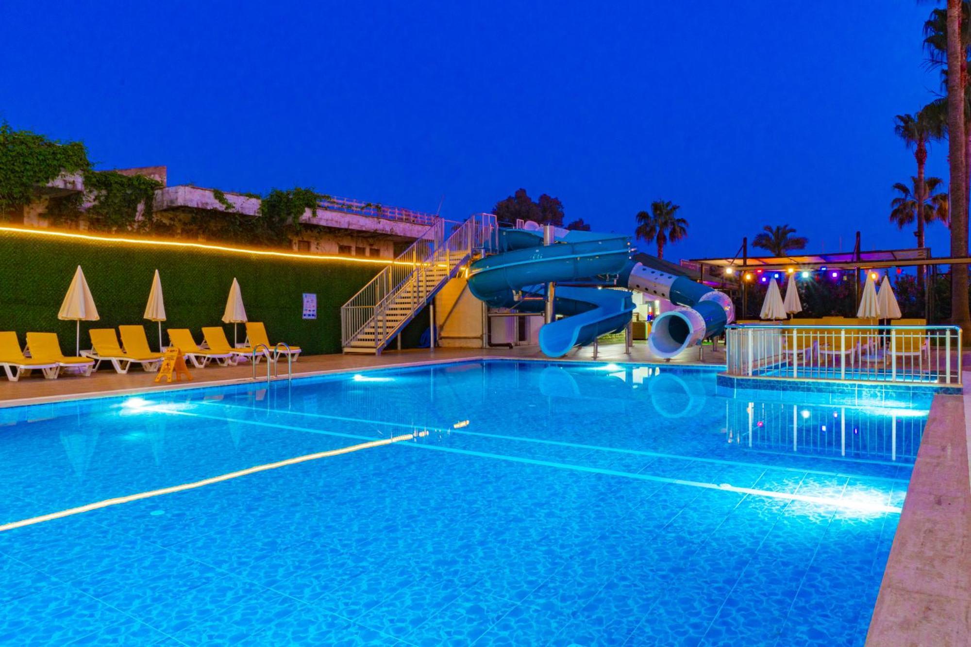 De Mare Family Hotel Konaklı Екстериор снимка